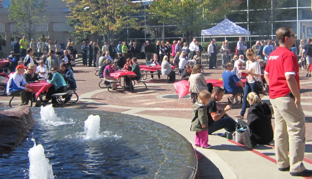 UW crowd at civic square