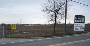 IKEA North Service Rd What is now an empty field on North Service Road just west of Walkers Line is to be the new home for a $60 million 428,500 sq ft IKEA facility to open in 2013