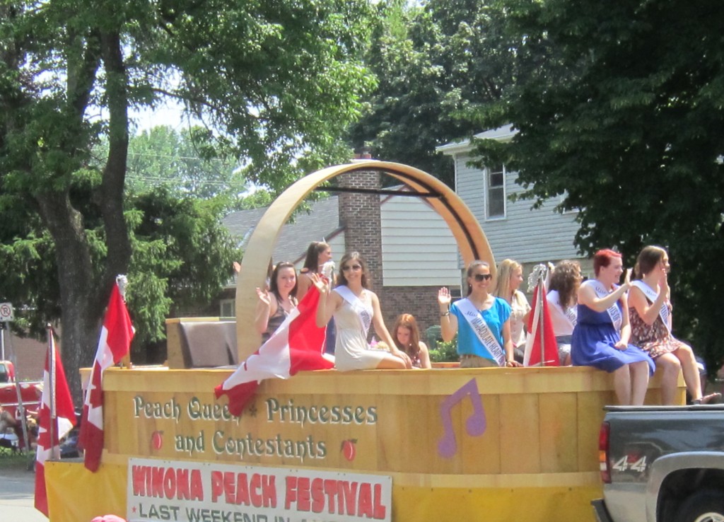 SOM 2012 Peach Princesses