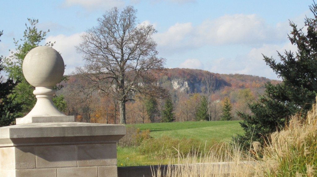 Escarpment from Walkers Line Oct - 12