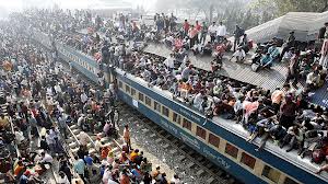 People on trains - top packed