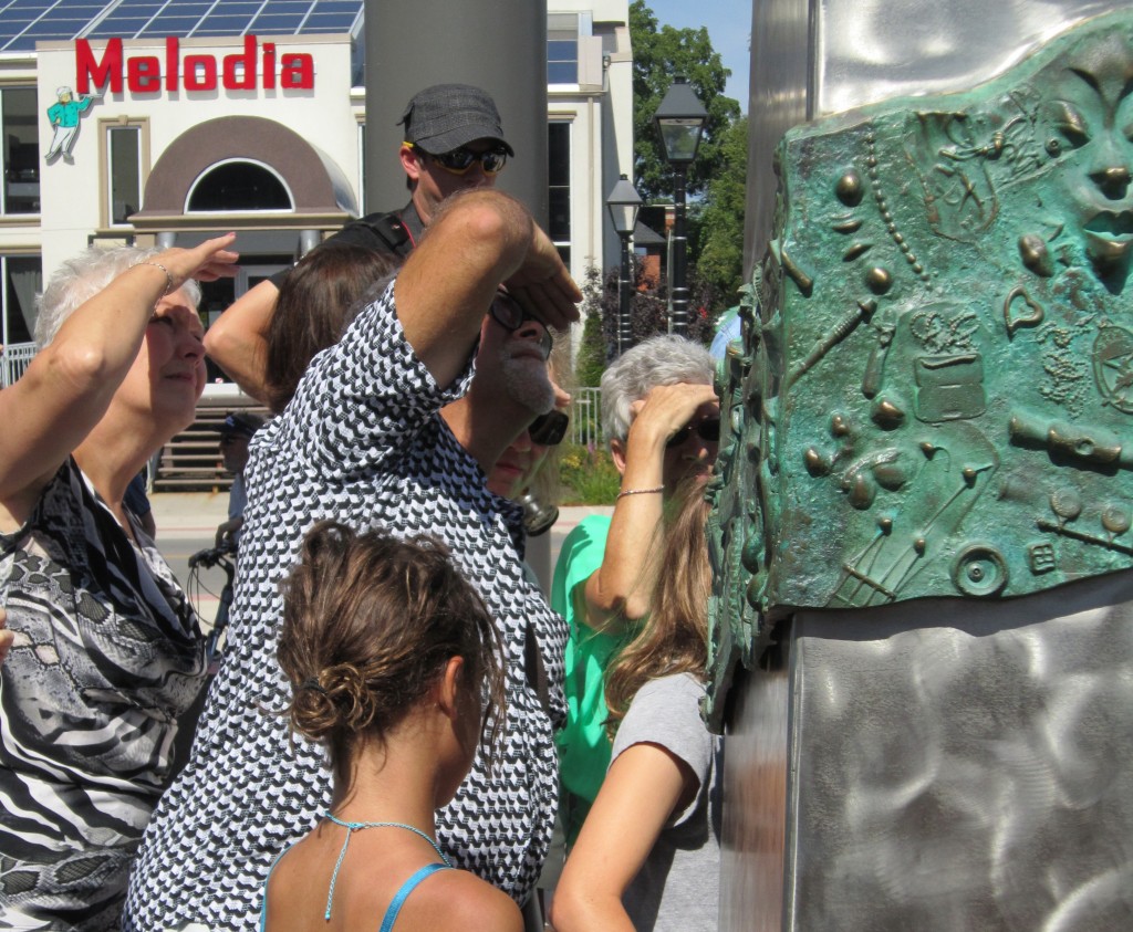 Stela - getting a close look - people