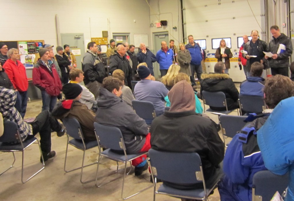 ICE storm 2 - room crowd