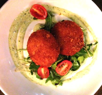 fioni crab cakes