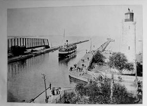 canal tour boat