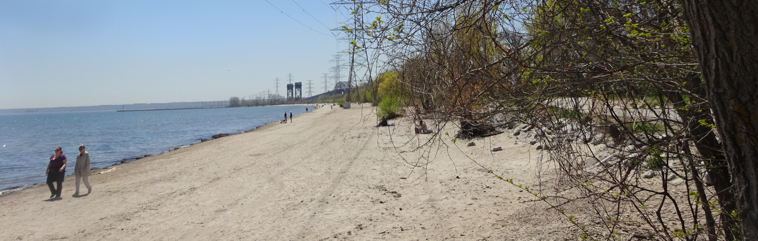 Beachway - few people walking