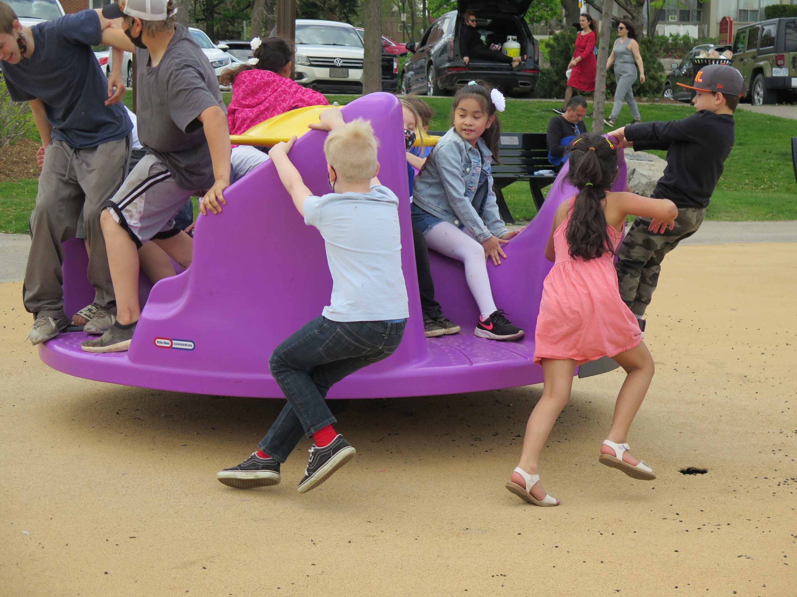 kids in turnstyle