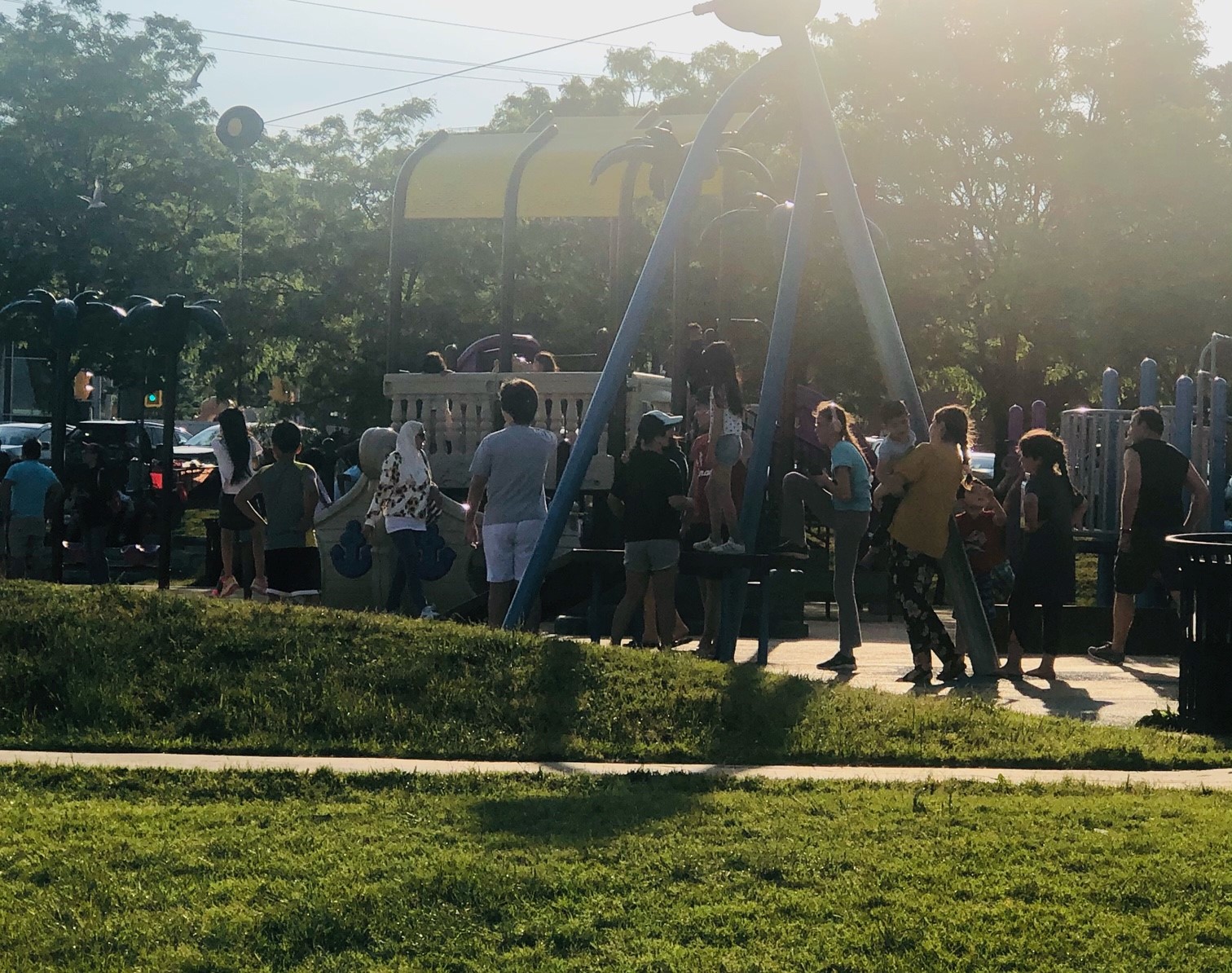 Saturday Beach crowd