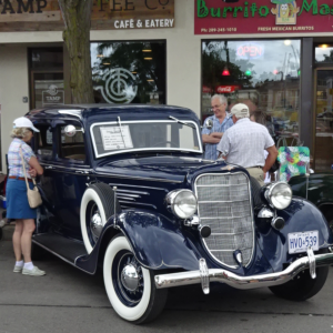 Carshow Blue car