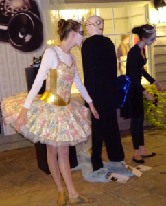 Cirque-Student-Theatre-mannequins 2014