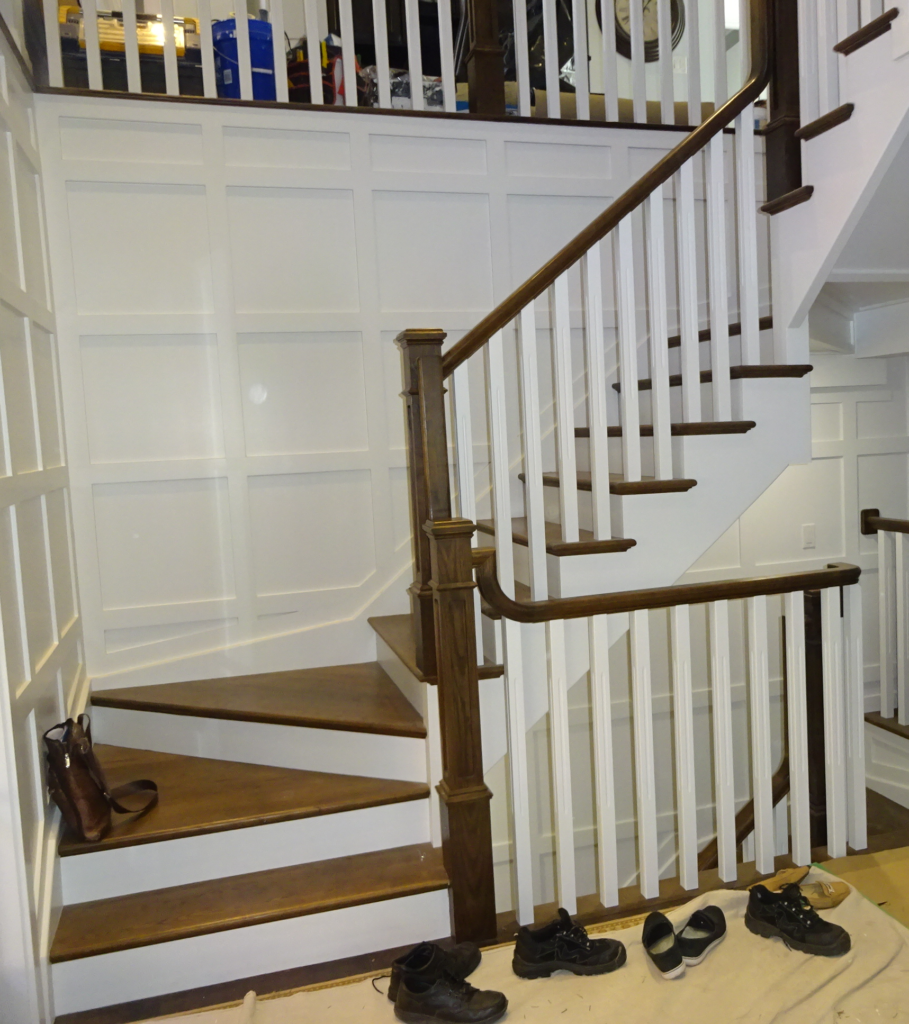 hampton-court-stairway