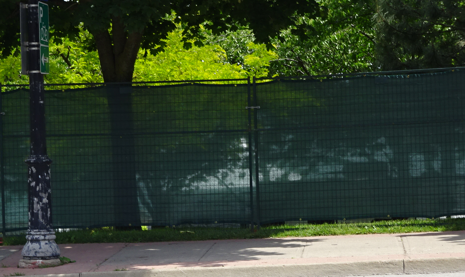 Lakeshore SoM screen in place