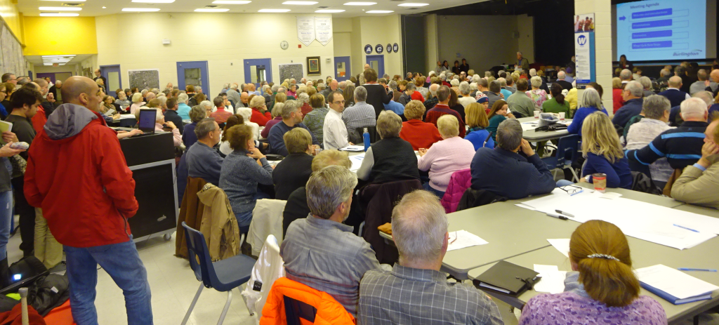 Lakeside-Village-visioning-meeting-Nov-24-15-1024x463