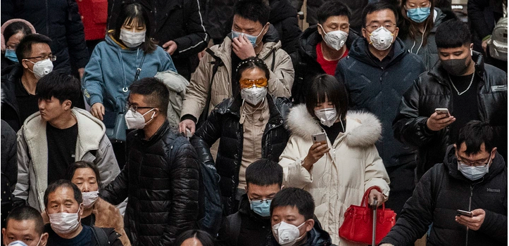 Masks - crowd wearing