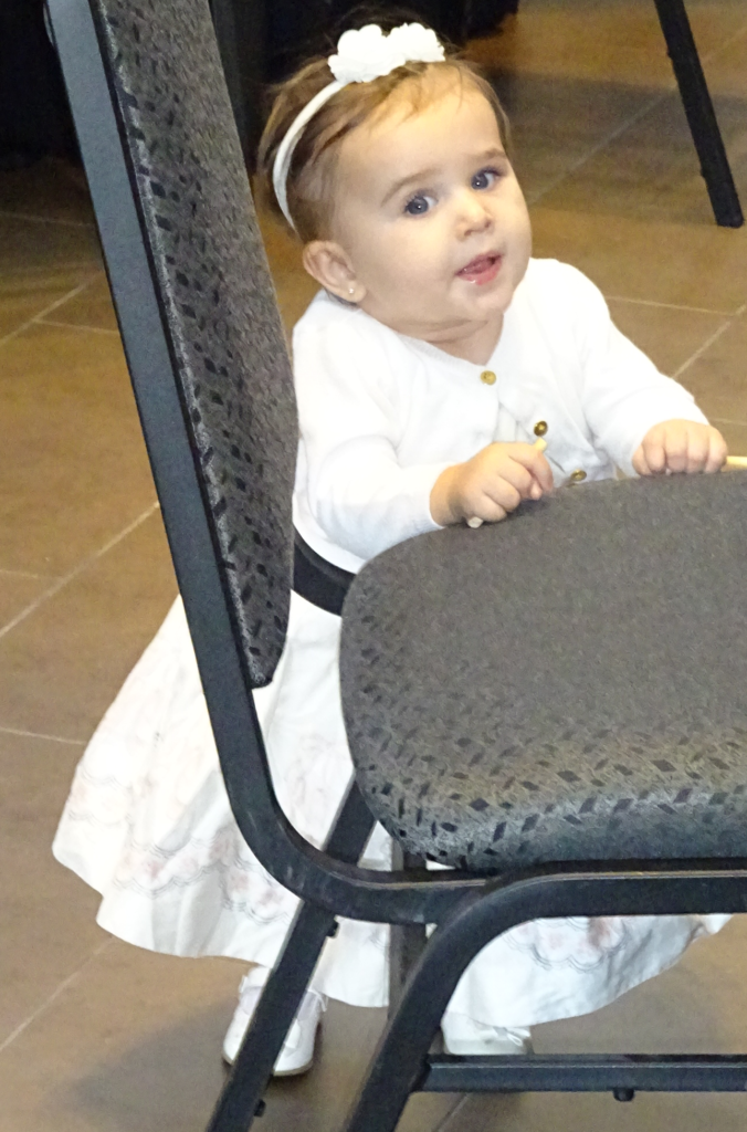 molinaro-girl-wih-those-molinaro-eyes