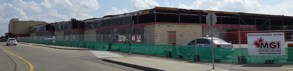 Plaza Appleby north of Upper Middle