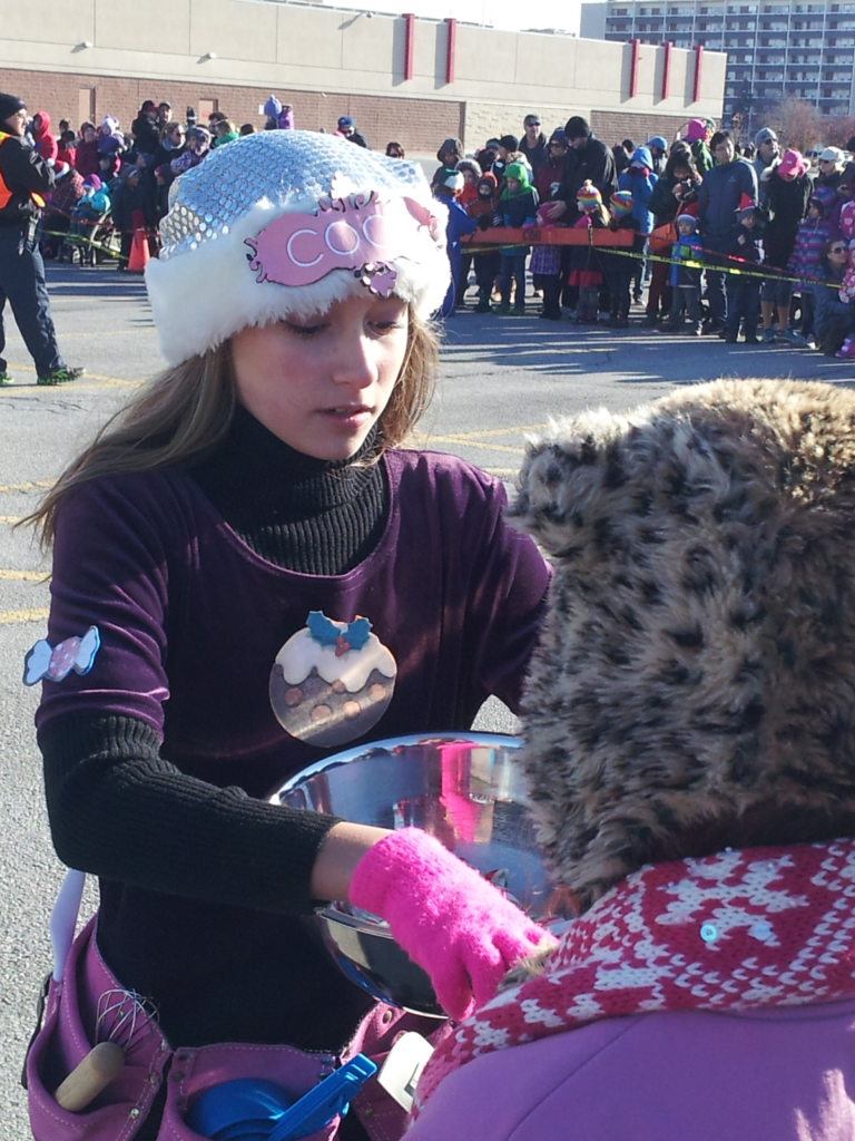 Santa - cookie help Gordana daughter
