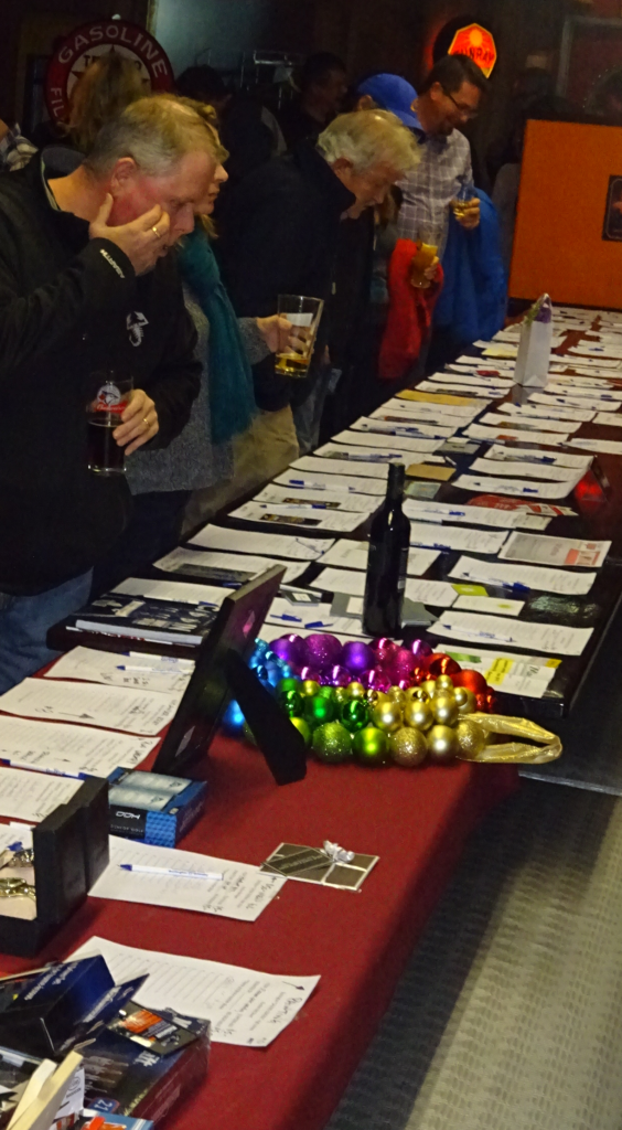 Silent auction Joe Dogs